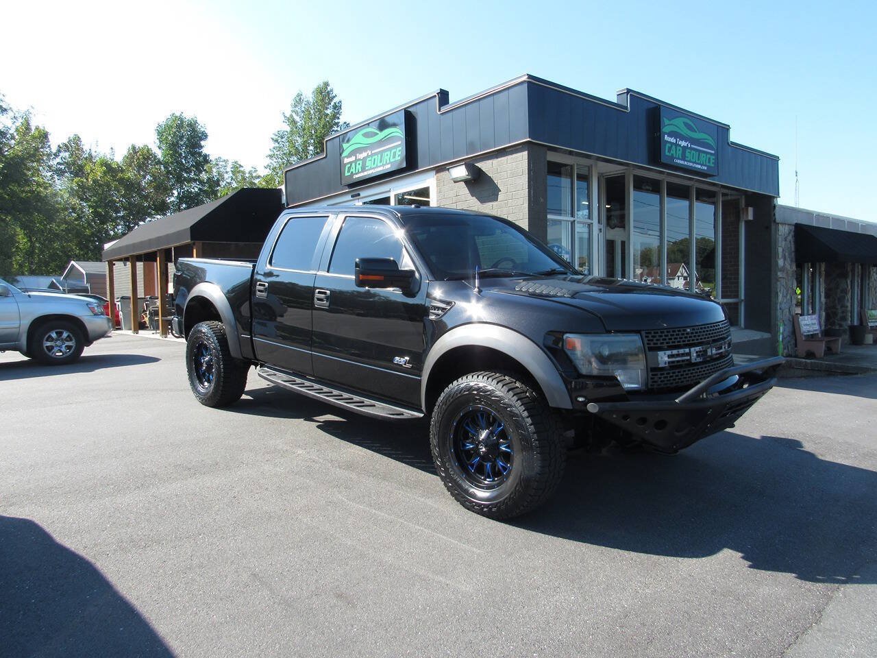 Used 2013 Ford F150 Raptor w/ Luxury Equipment Group AWD/4WD image 2