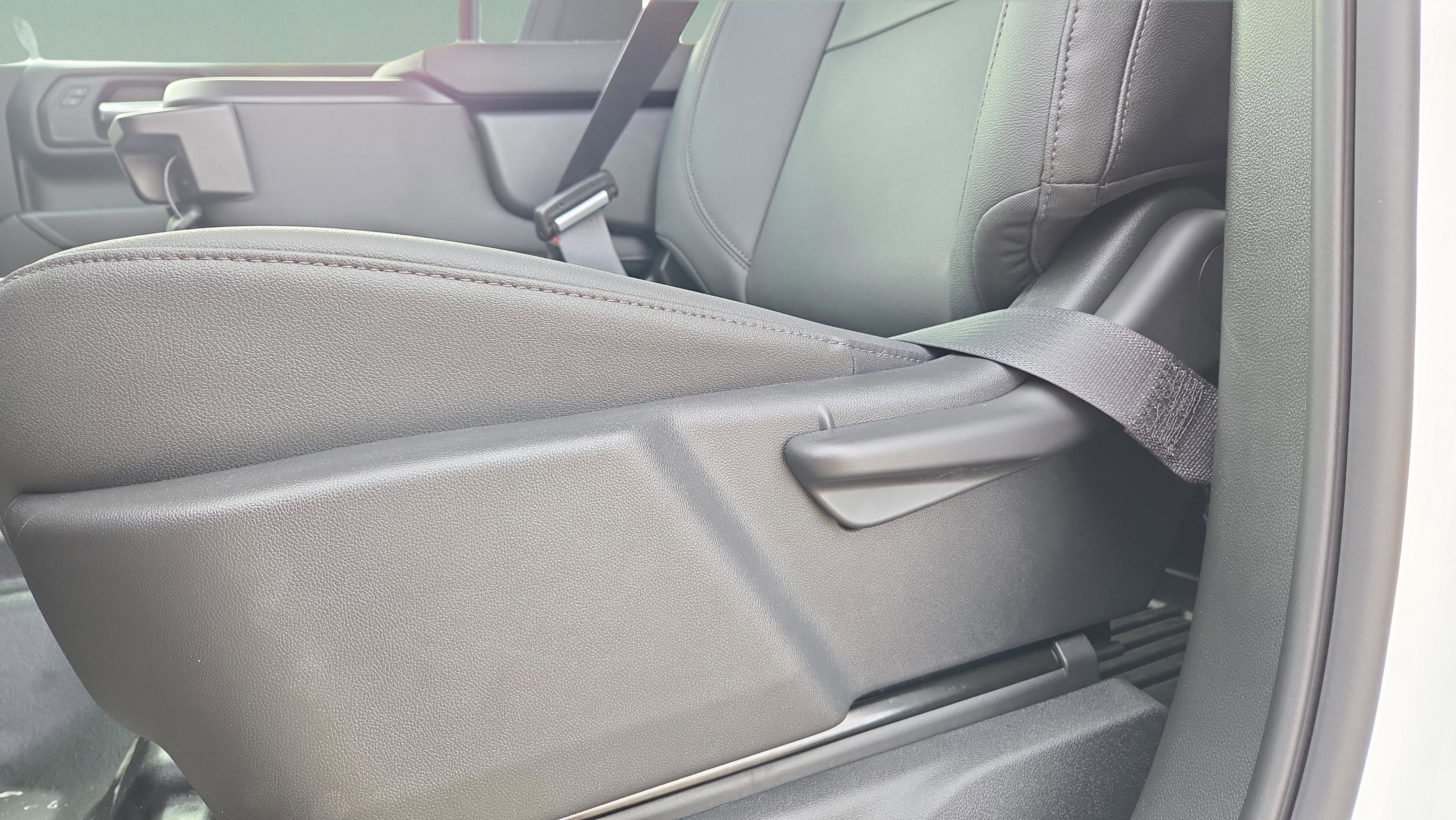 New 2026 GMC Sierra 1500 Pro w/ Pro Value Package image 15