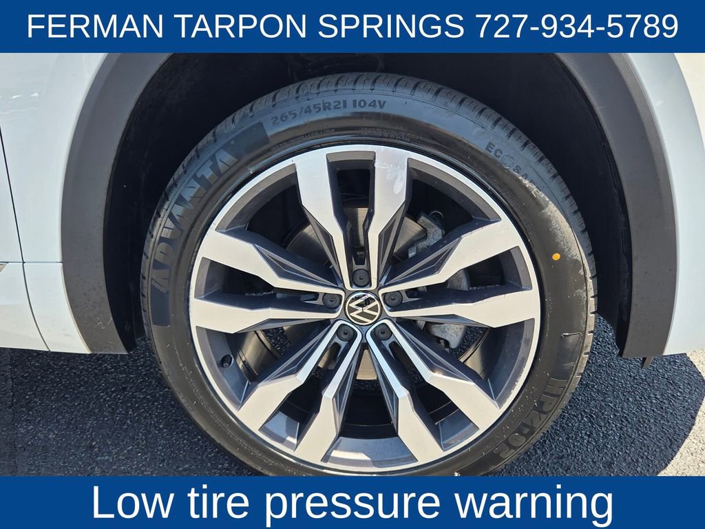 Used 2020 Volkswagen Atlas Cross Sport SEL R-Line AWD/4WD image 13