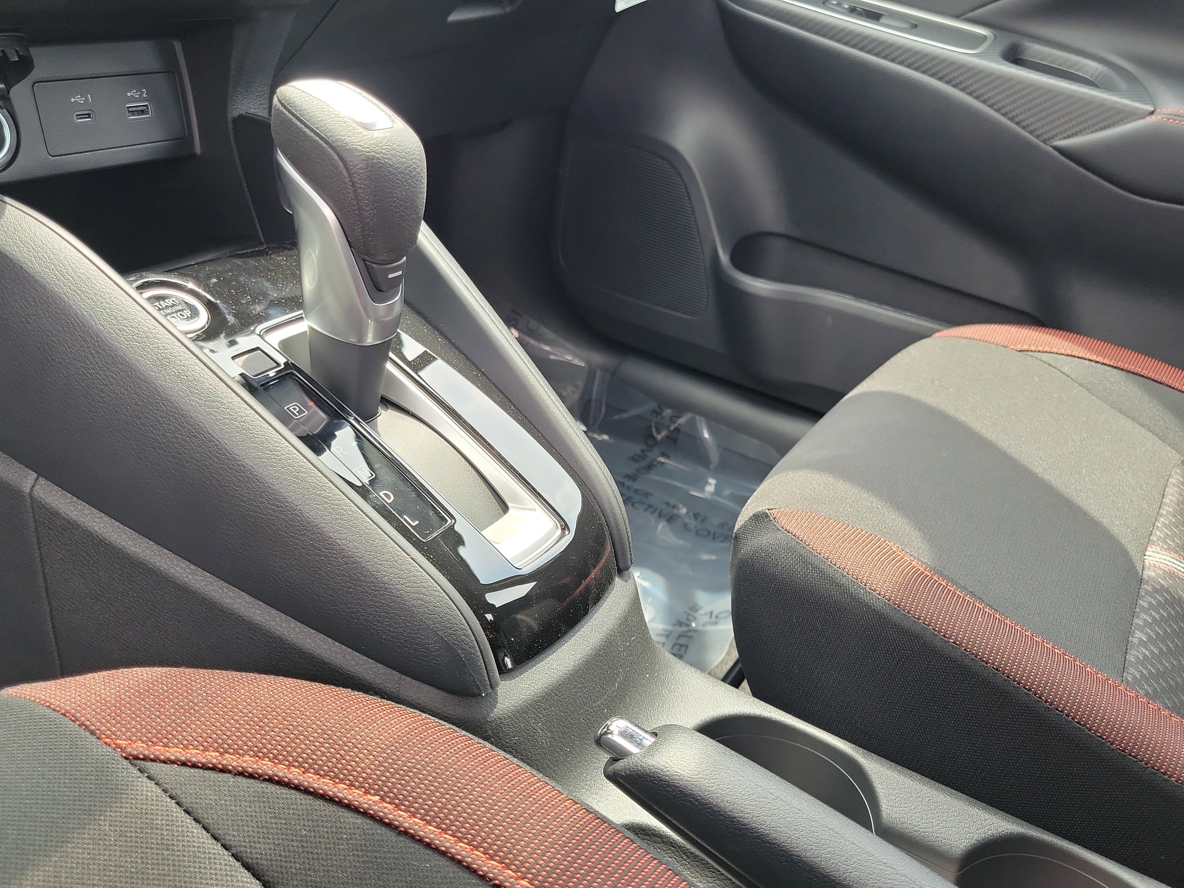 Used 2025 Nissan Versa SR w/ Trunk Package image 29