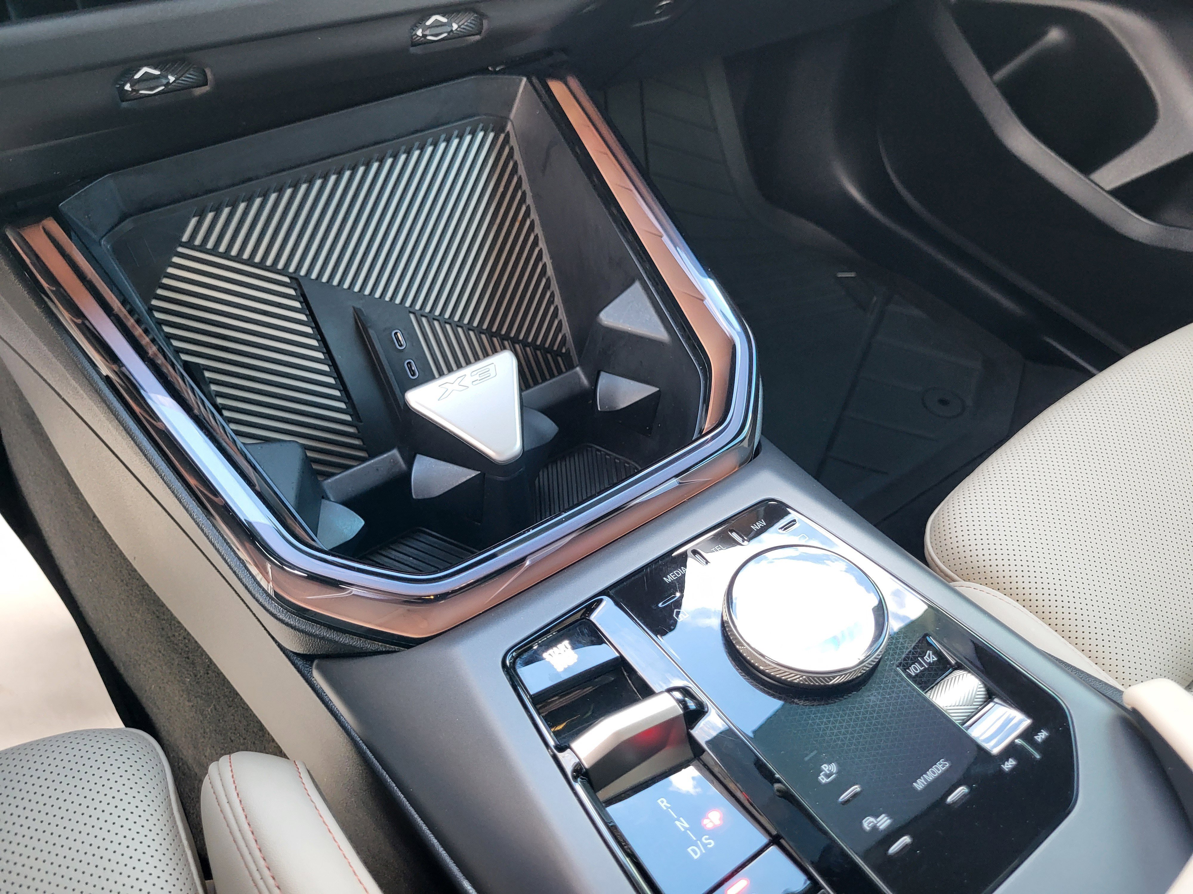 Used 2025 BMW X3 xDrive30i w/ Premium Package image 23