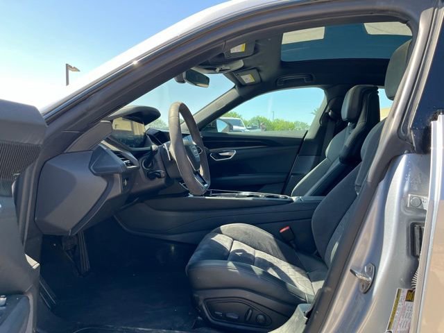 Used 2022 Audi e-tron GT Premium Plus w/ Performance Package AWD/4WD image 10