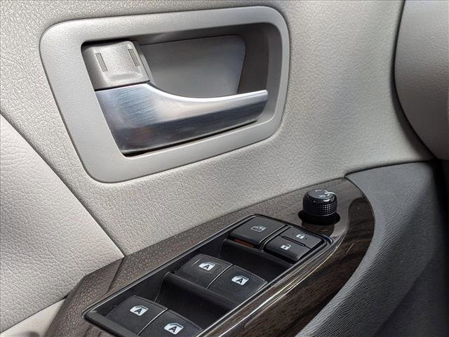 Used 2019 Toyota Sienna XLE FWD image 4