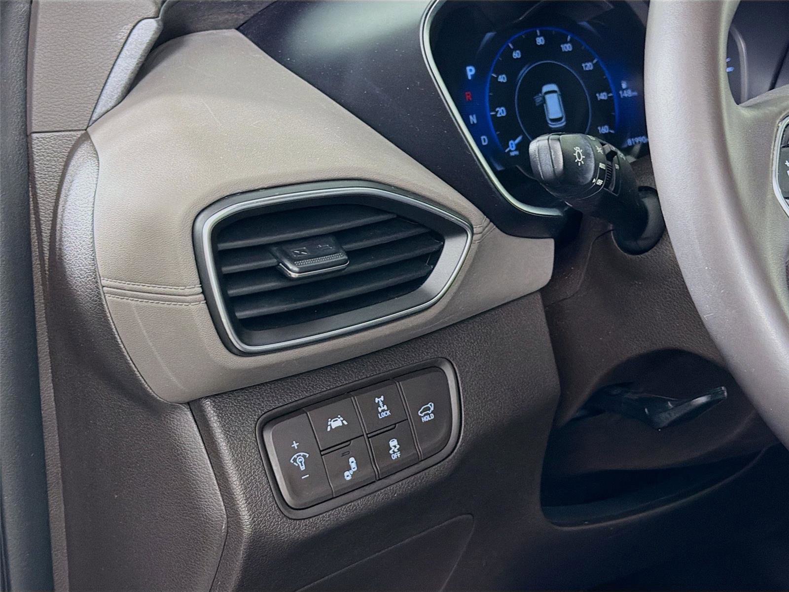 Used 2019 Hyundai Santa Fe SEL AWD/4WD image 10