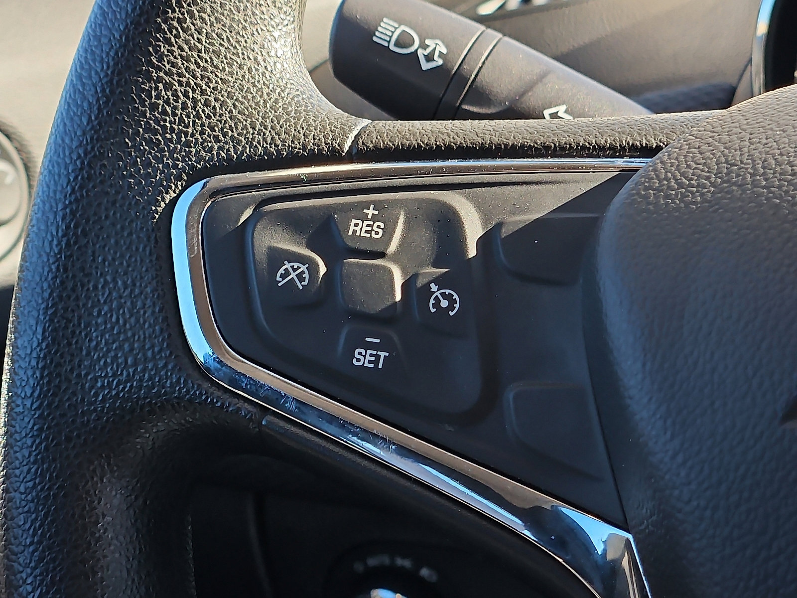 Used 2018 Chevrolet Cruze LT w/ Convenience Package image 21