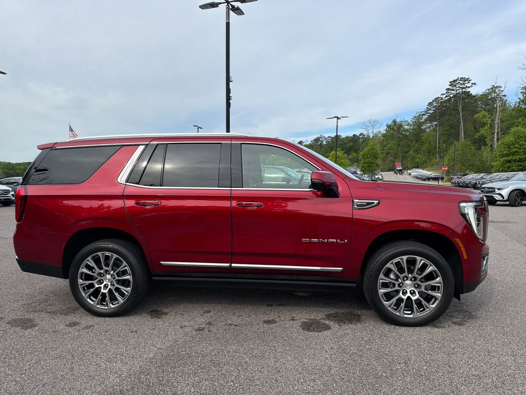 Used 2025 GMC Yukon Denali w/ Denali Reserve Package image 13