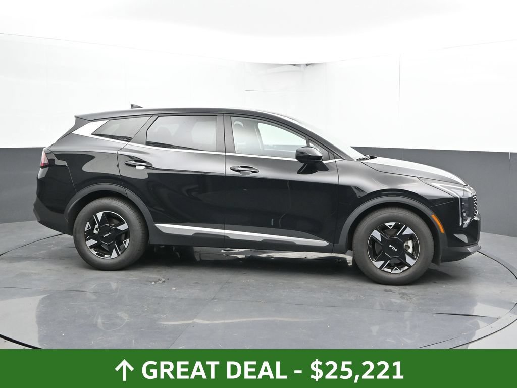 Used 2026 Kia Sportage LX FWD image 5