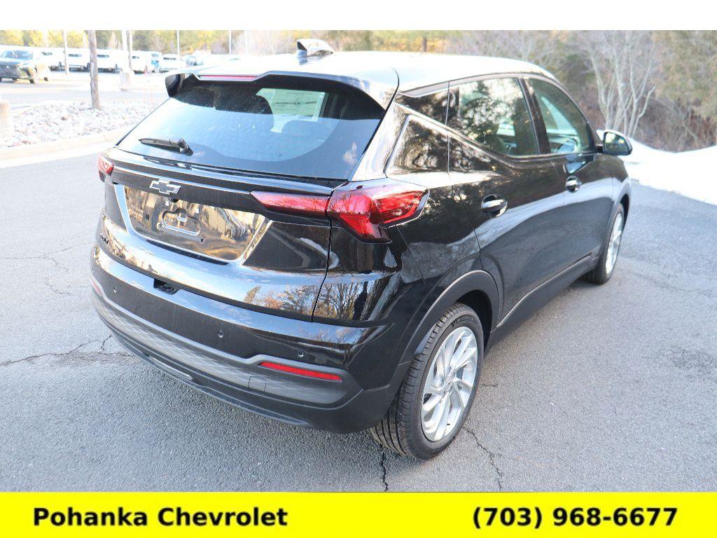 New 2027 Chevrolet Bolt LT image 7