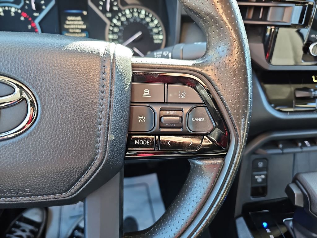 Used 2023 Toyota Tundra SR5 w/ SR5 Convenience Package AWD/4WD image 22