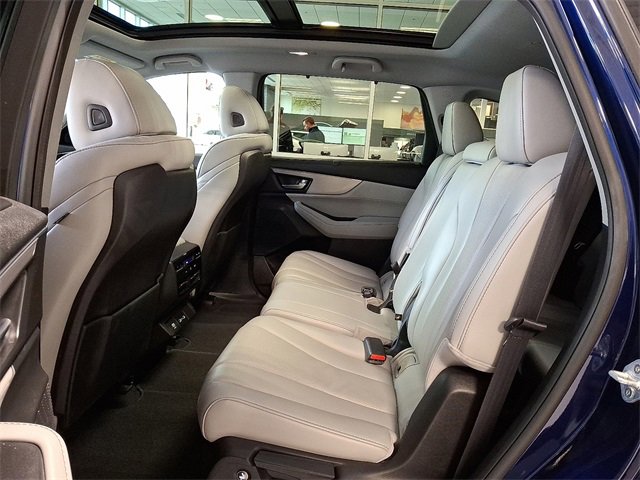 Used 2023 Acura MDX SH-AWD w/ Technology Package image 10