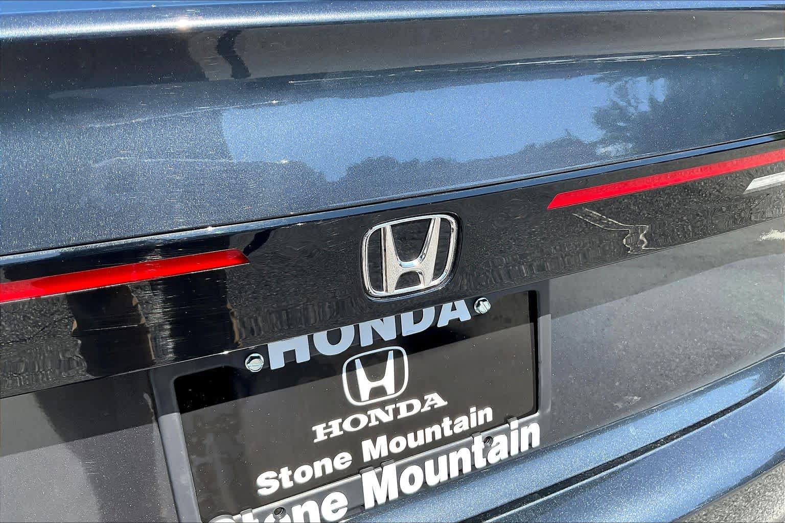 Used 2025 Honda Accord SE image 10