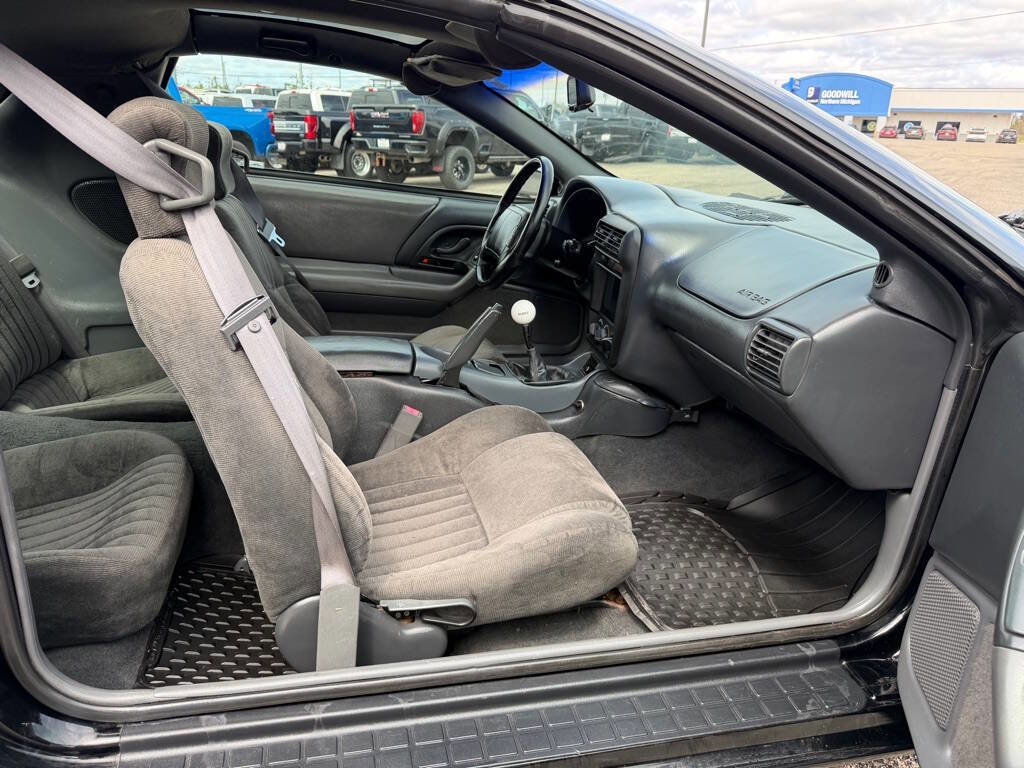 Used 1997 Chevrolet Camaro Z28 w/ Preferred Equipment Group 2 RWD image 29