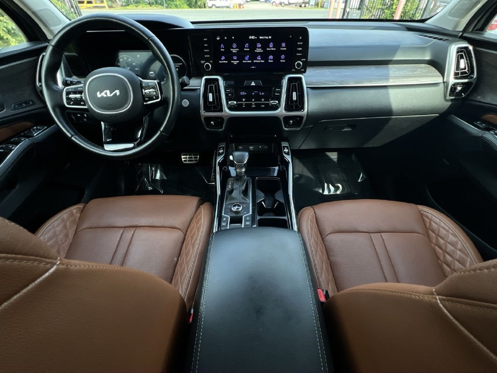 Used 2022 Kia Sorento SX Prestige w/ Rust Color Package AWD/4WD image 27