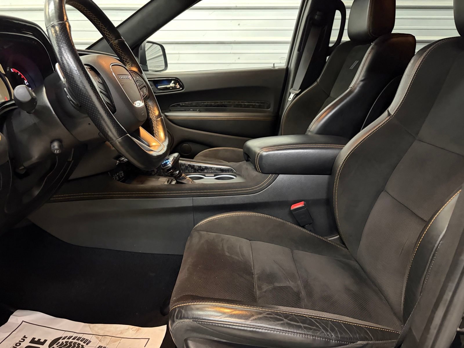 Used 2022 Dodge Durango R/T w/ Hemi Orange Plus Package AWD/4WD image 8