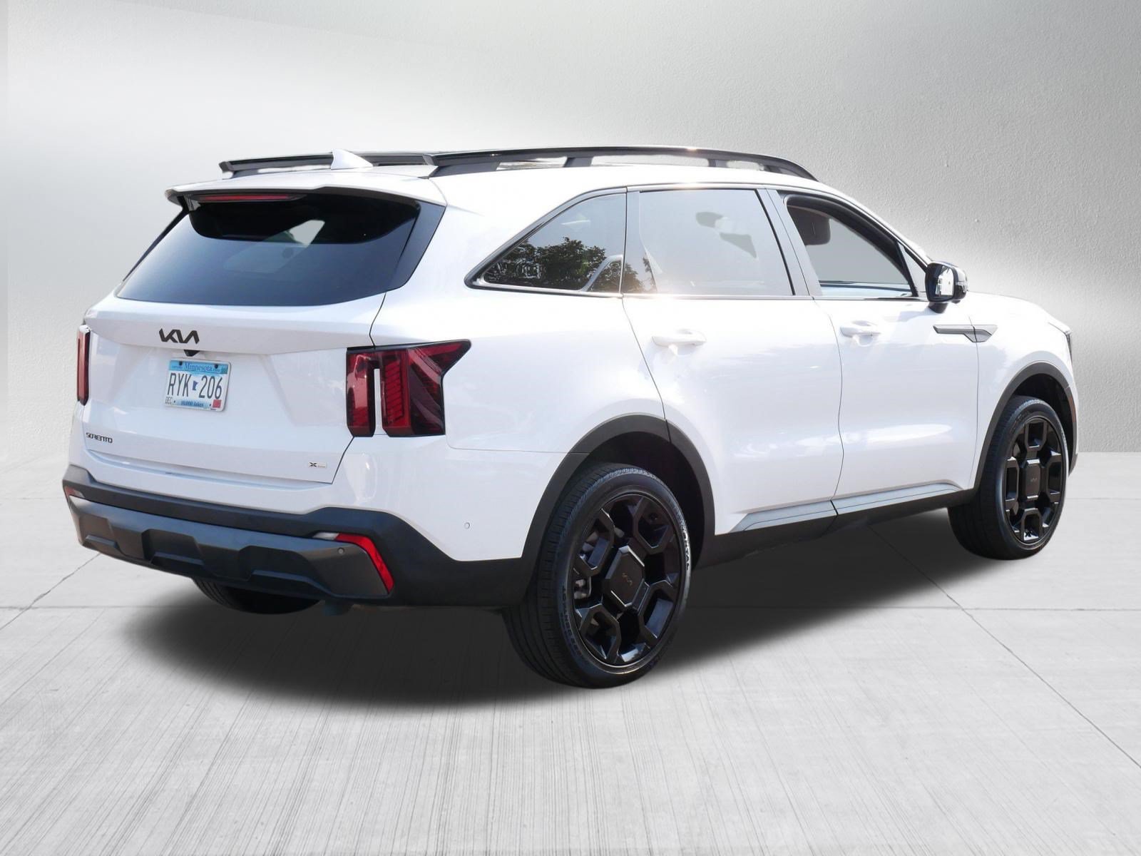 Used 2025 Kia Sorento SX AWD/4WD image 7