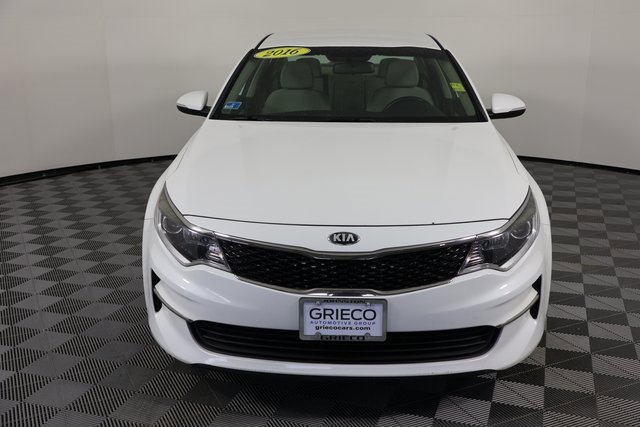 Used 2016 Kia Optima LX image 3