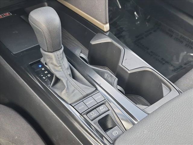 Used 2025 Toyota Camry LE FWD image 12
