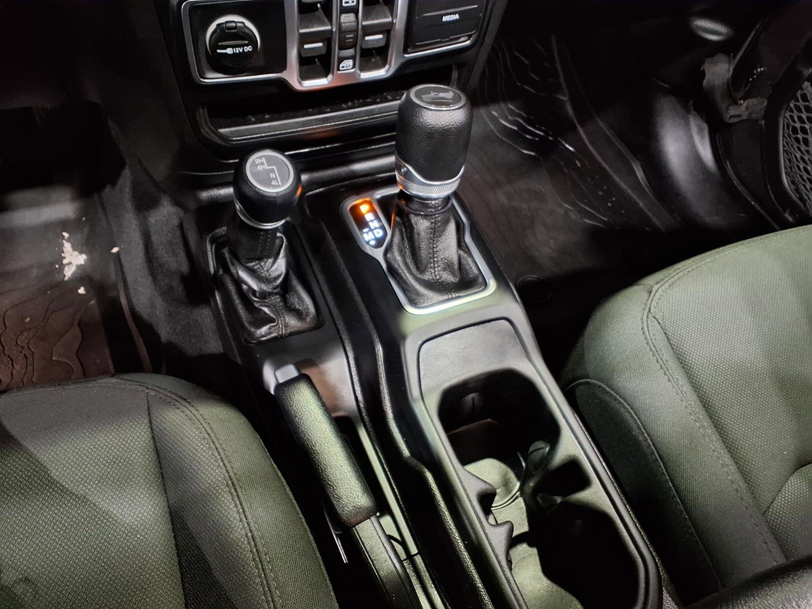 Used 2021 Jeep Wrangler Unlimited Sport AWD/4WD image 12