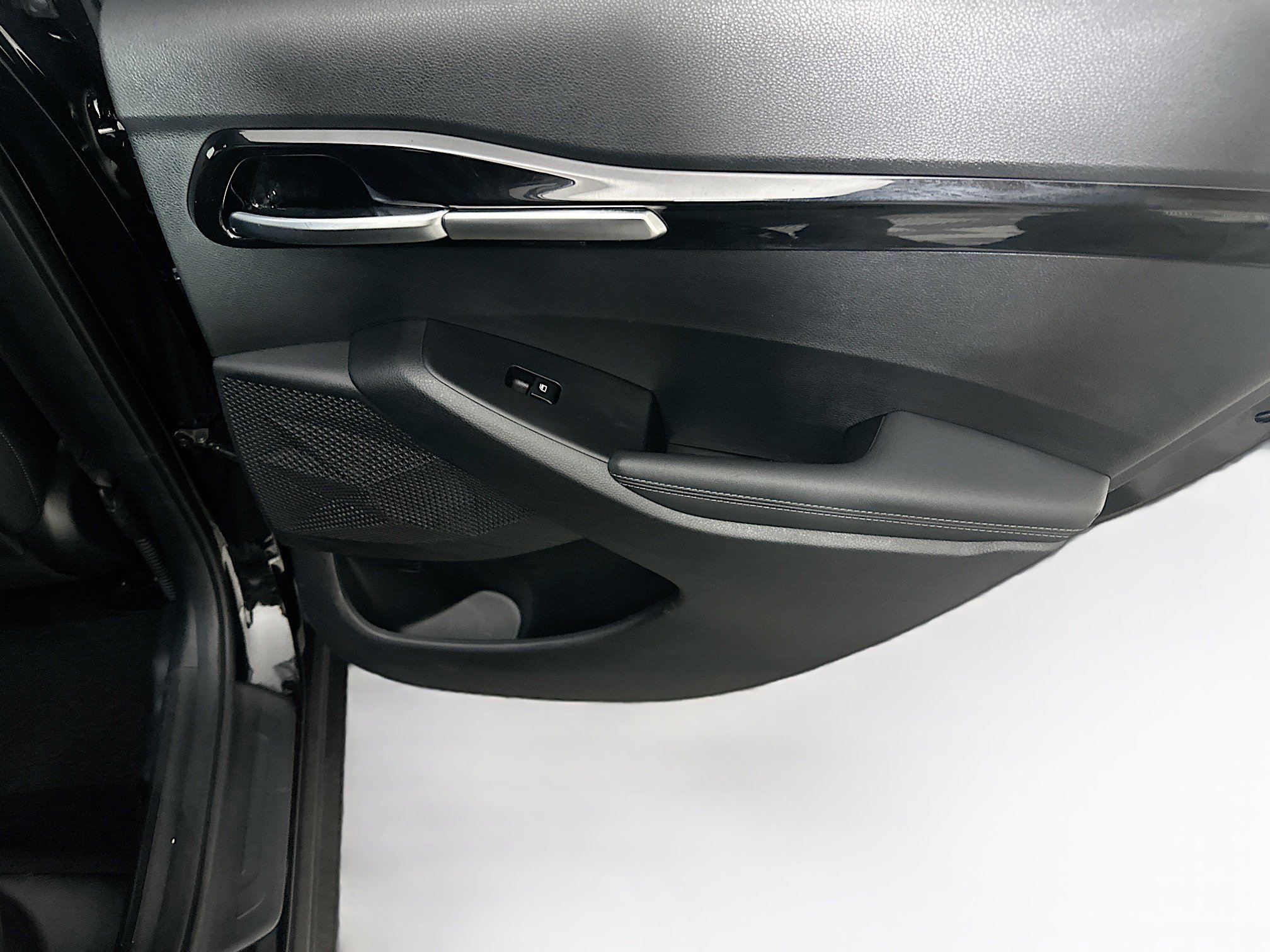 Used 2025 Kia Seltos S image 29