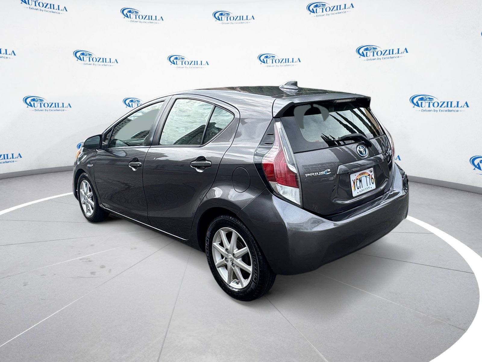 Used 2015 Toyota Prius C Four image 3