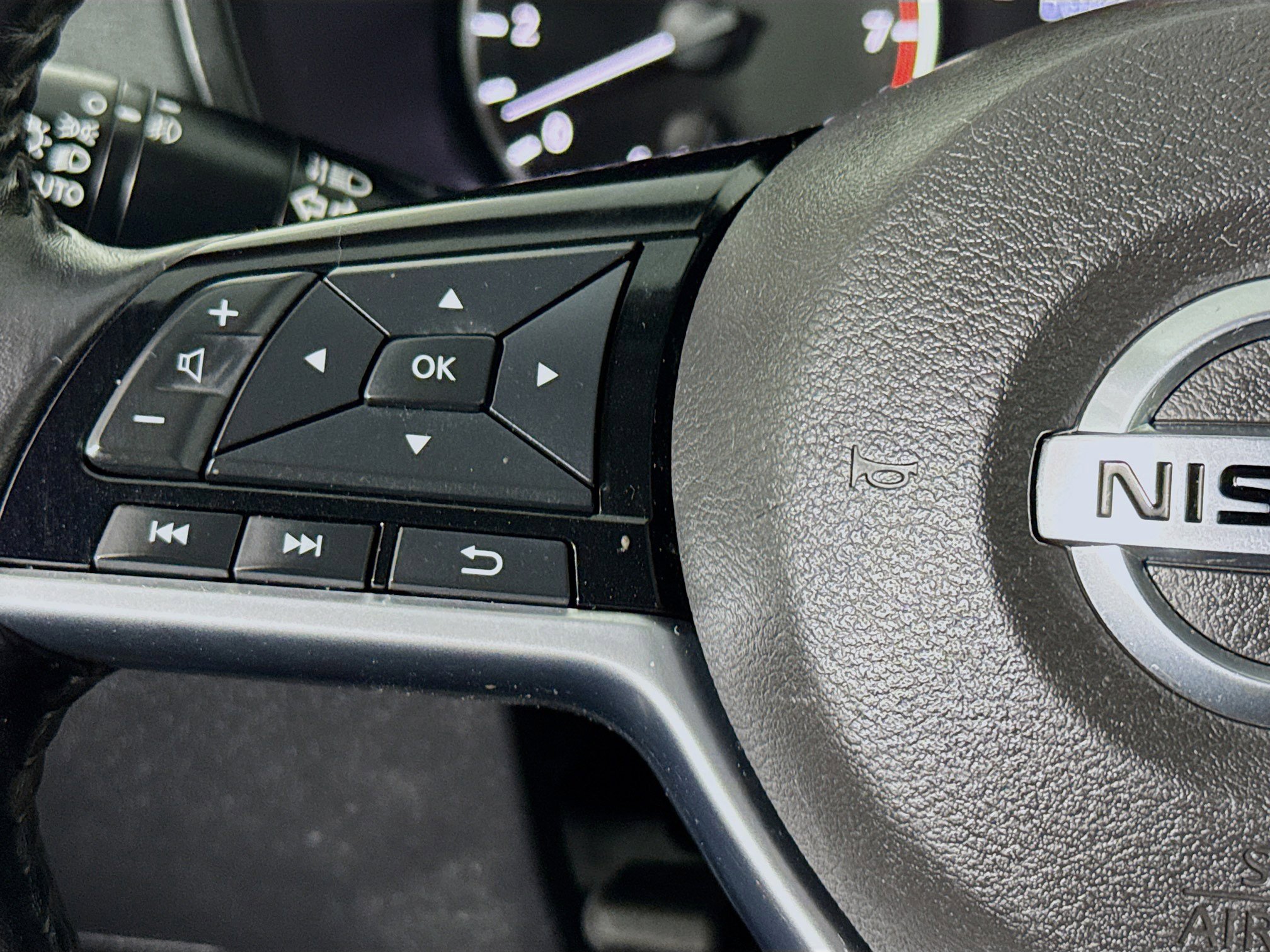 Used 2019 Nissan Altima 2.5 SV image 13