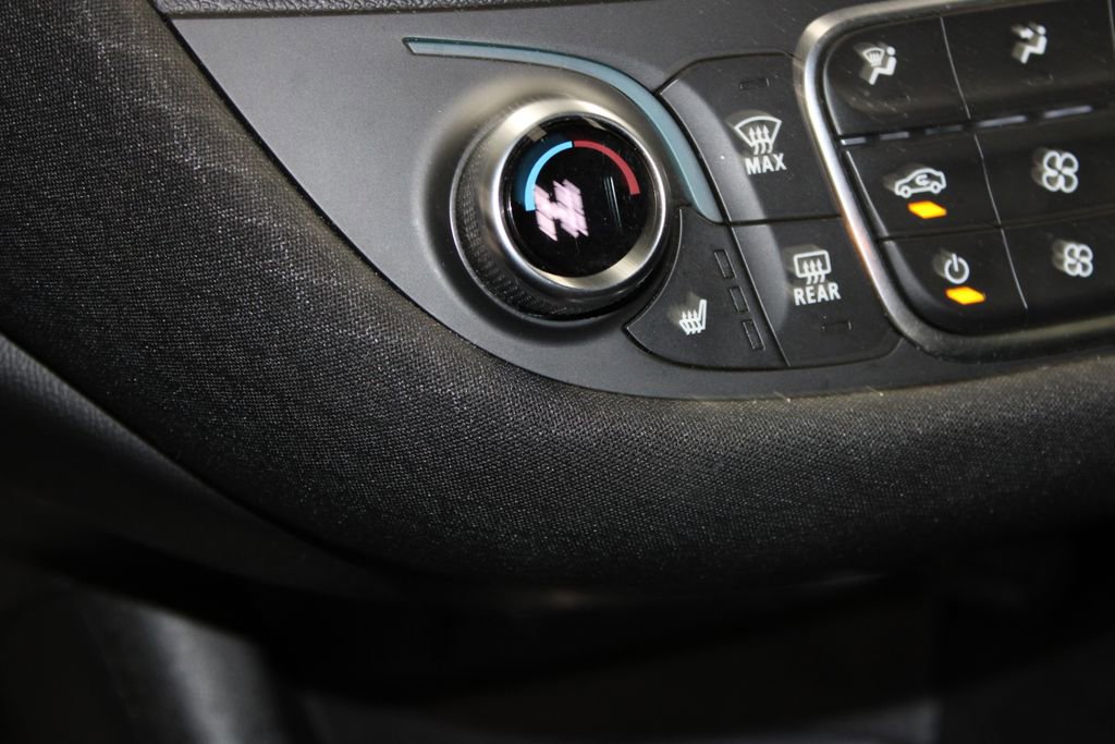 Used 2023 Chevrolet Malibu LT image 37