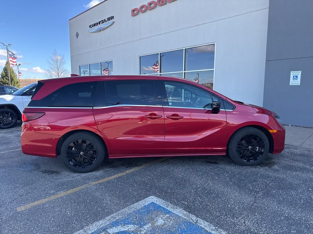 Used 2025 Honda Odyssey Sport-L image 4