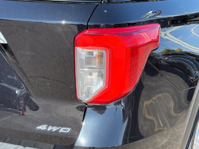 Certified 2023 Ford Explorer XLT w/ Equipment Group 202A AWD/4WD image 30