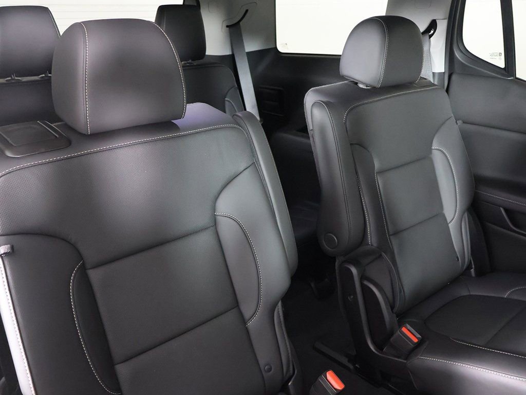 Used 2023 GMC Acadia SLT w/ Elevation Edition image 36