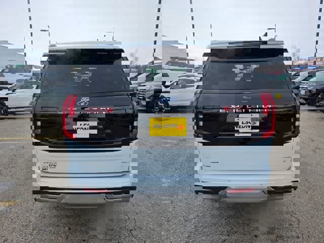 Used 2025 Ford Expedition Max Platinum AWD/4WD image 10