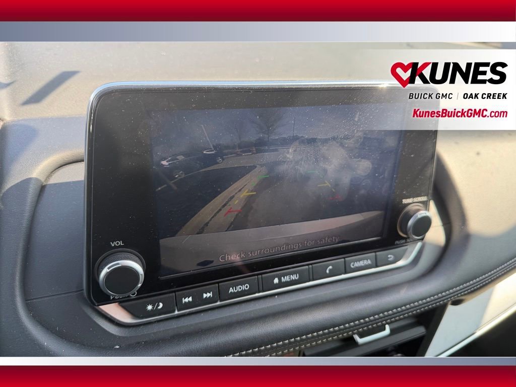 Used 2025 Nissan Rogue SV AWD/4WD image 24