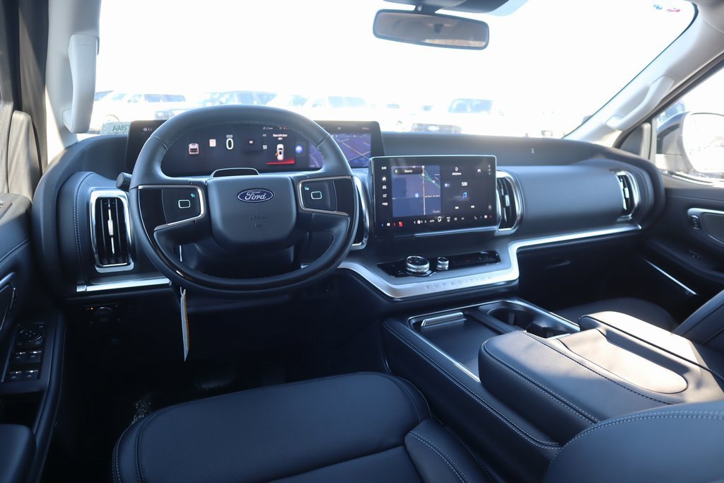 New 2025 Ford Expedition Max Platinum w/ Driver's Package image 2
