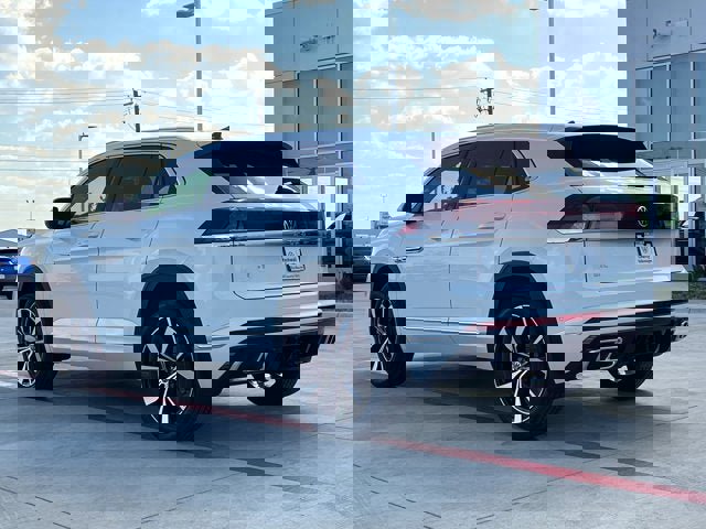 New 2025 Volkswagen Atlas Cross Sport SEL Premium R-Line image 4