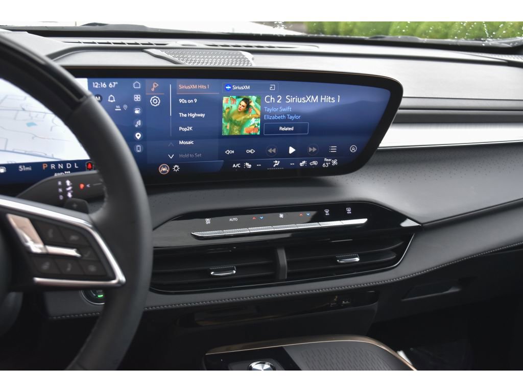 Used 2025 Buick Enclave Avenir w/ Super Cruise Package AWD/4WD image 23