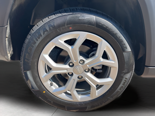 Used 2024 Jeep Compass Latitude AWD/4WD image 10