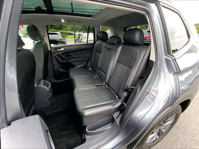 Used 2023 Volkswagen Tiguan SE w/ Panoramic Sunroof Package AWD/4WD image 23
