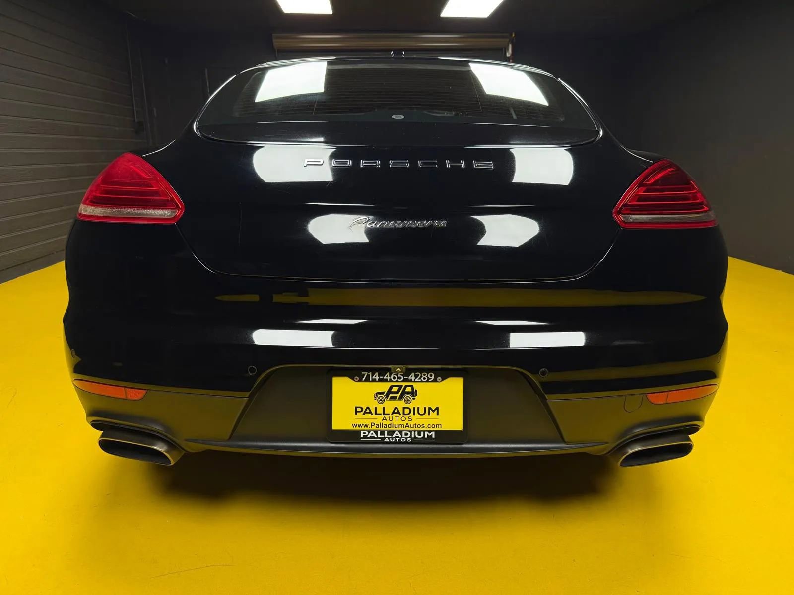 Used 2015 Porsche Panamera 4 AWD/4WD image 5