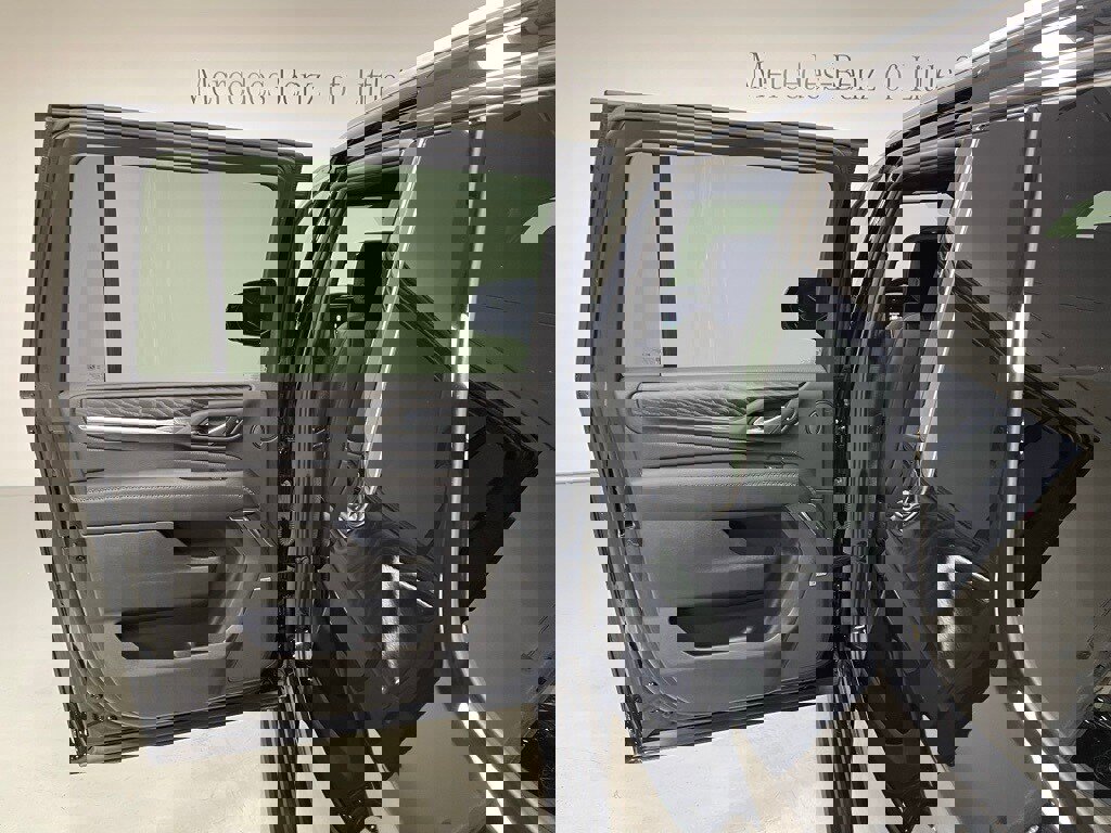 Used 2023 GMC Yukon XL Denali w/ Advanced Technology Package image 23