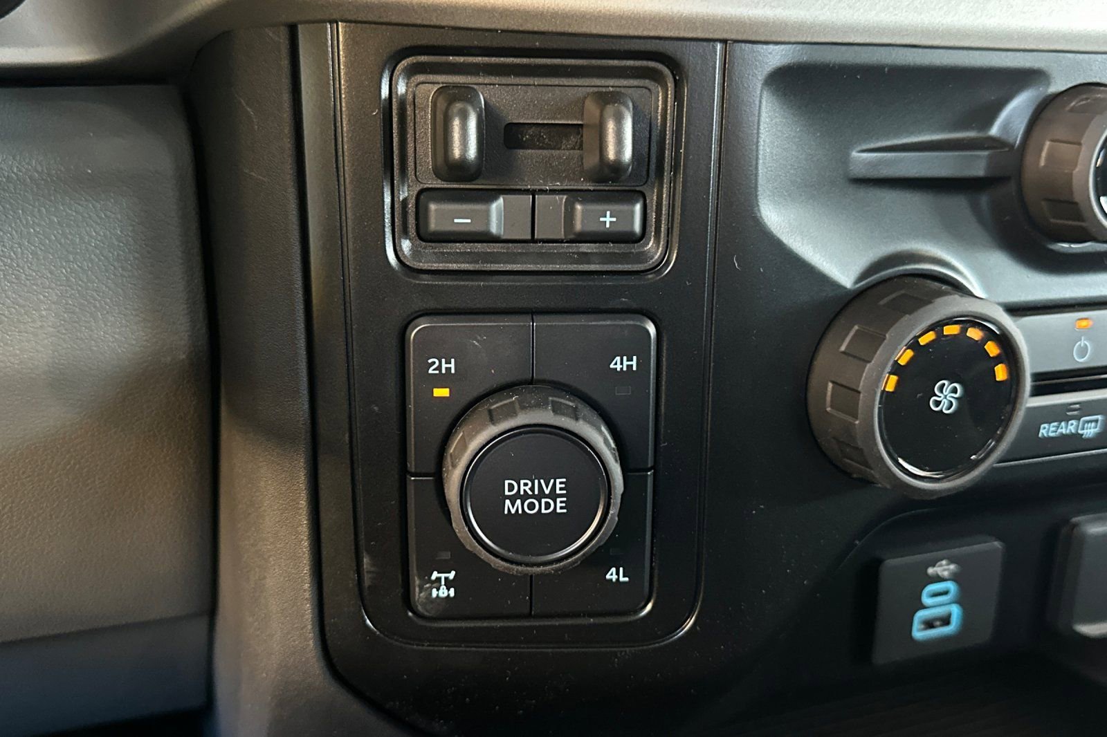 New 2026 Ford F350 XLT image 25