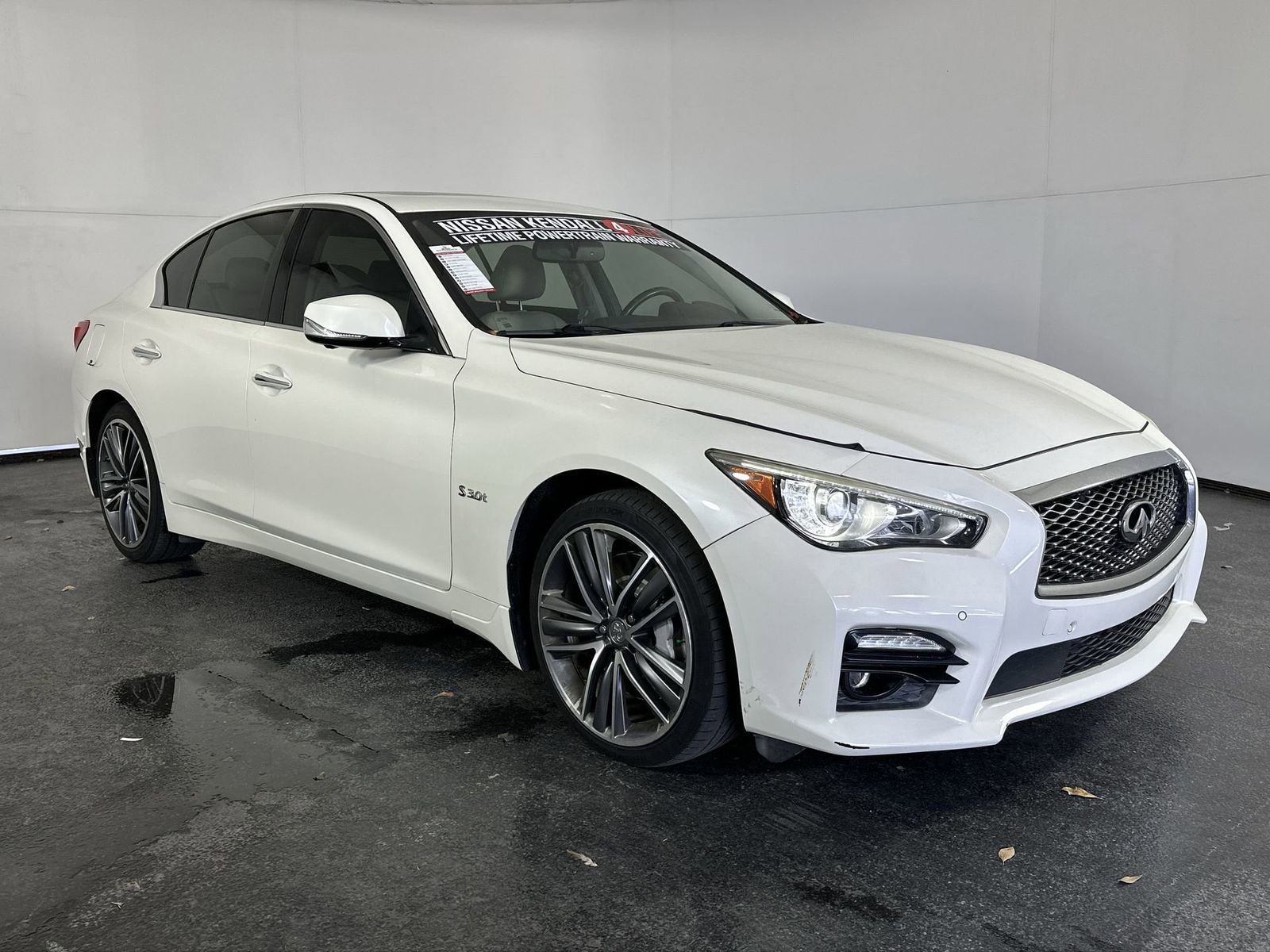 Used 2016 INFINITI Q50 Red Sport 400 AWD/4WD image 3