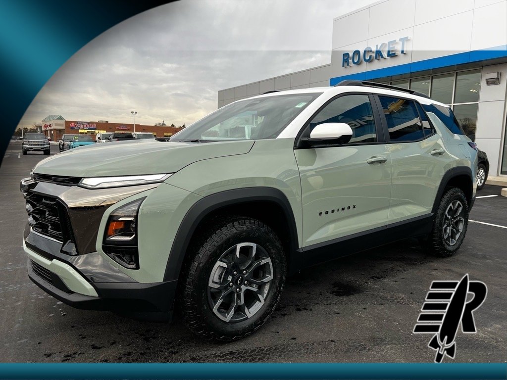 New 2025 Chevrolet Equinox ACTIV w/ Safety and Technology Package image 1