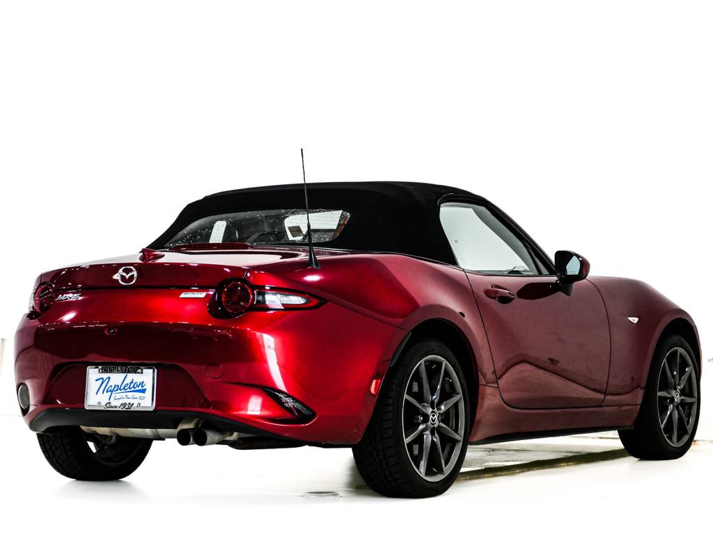 Used 2019 MAZDA MX-5 Miata Grand Touring w/ GT-S Package RWD image 5