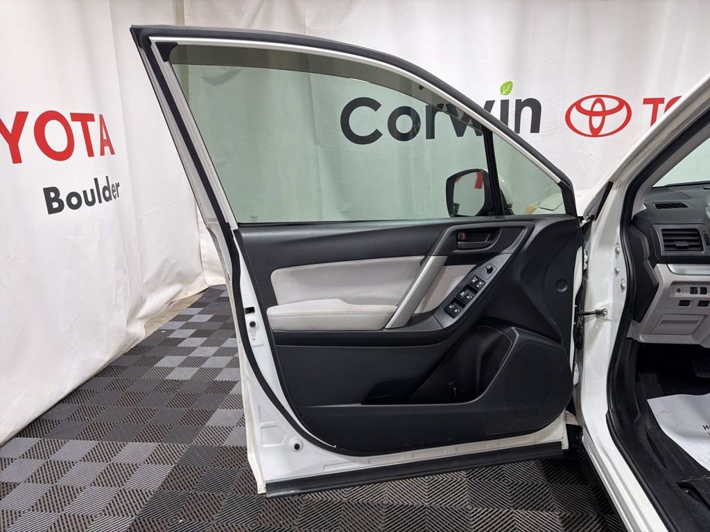 Used 2014 Subaru Forester 2.5i Premium image 21