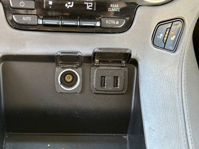 Used 2019 Chevrolet Suburban LT image 35