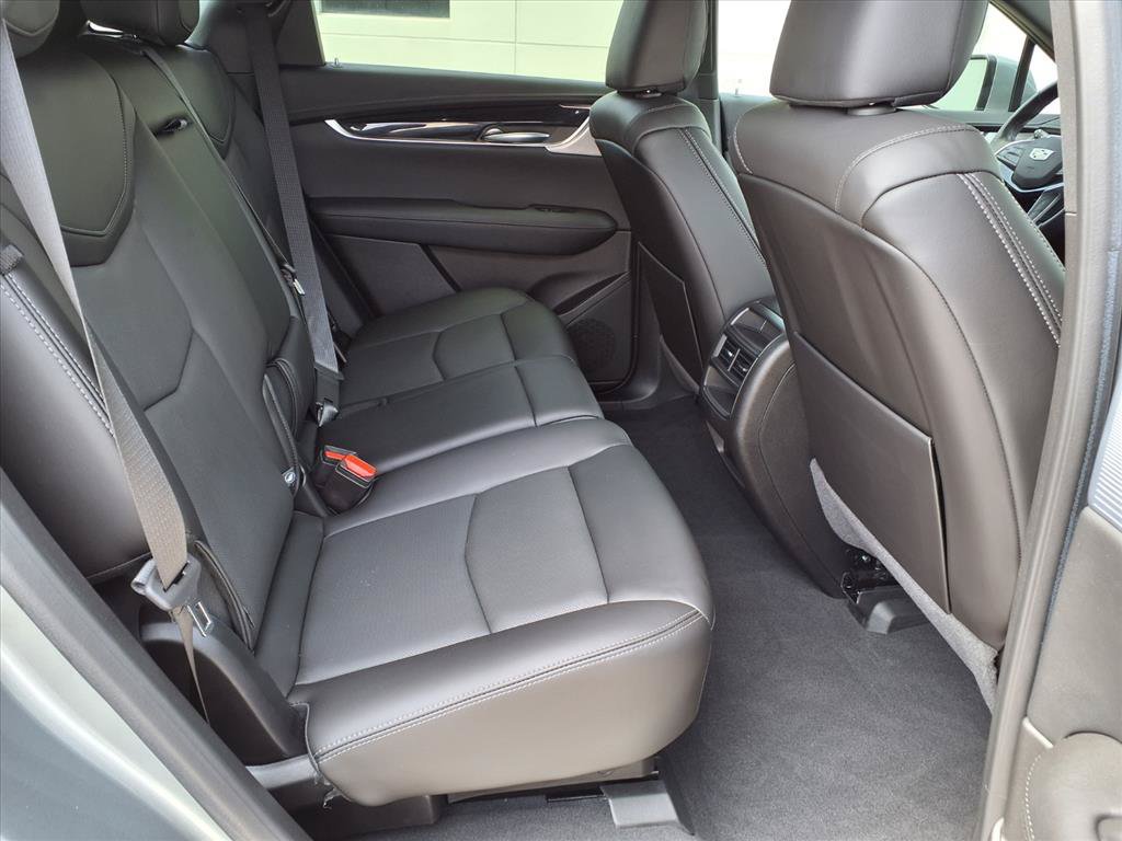 Certified 2024 Cadillac XT5 Premium Luxury FWD image 13