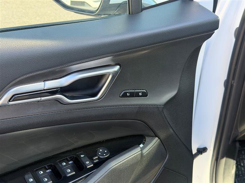 Used 2025 Kia Sportage EX w/ Premium Package FWD image 12