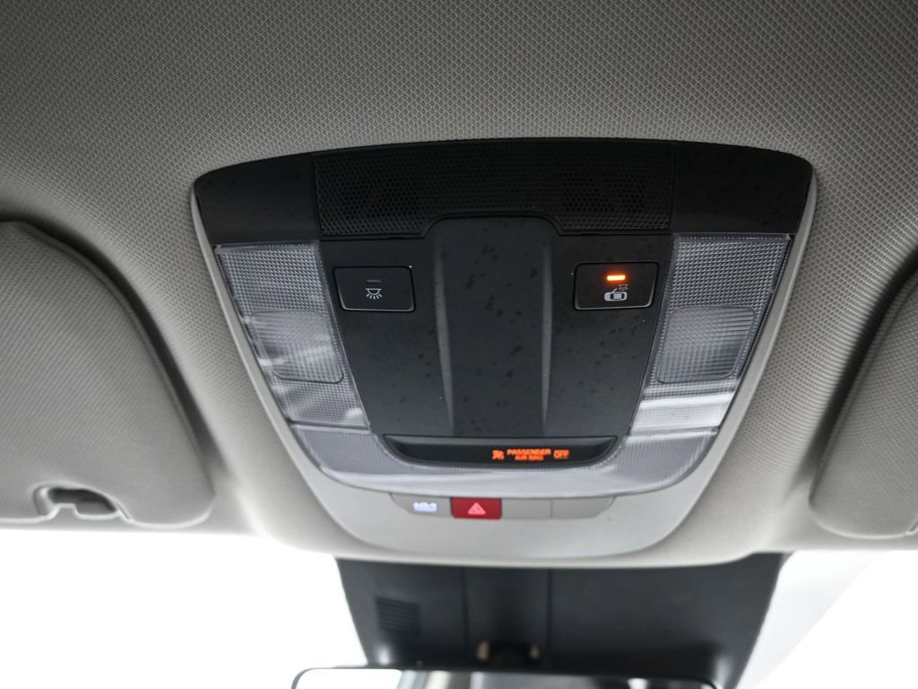 Certified 2024 Kia Sorento S image 15