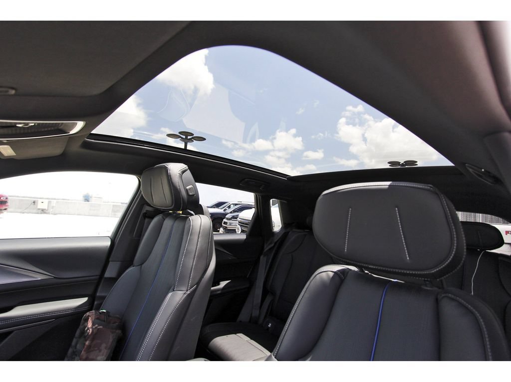 New 2027 Cadillac Lyriq Sport AWD/4WD image 23