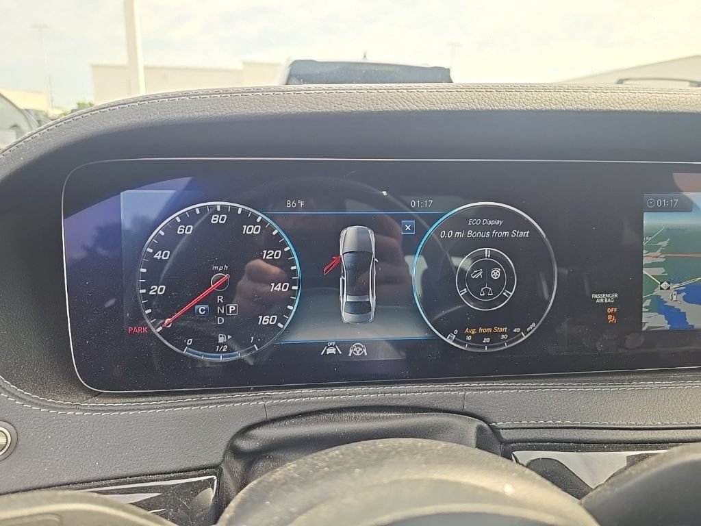 Used 2020 Mercedes-Benz S 560 4MATIC Sedan image 16