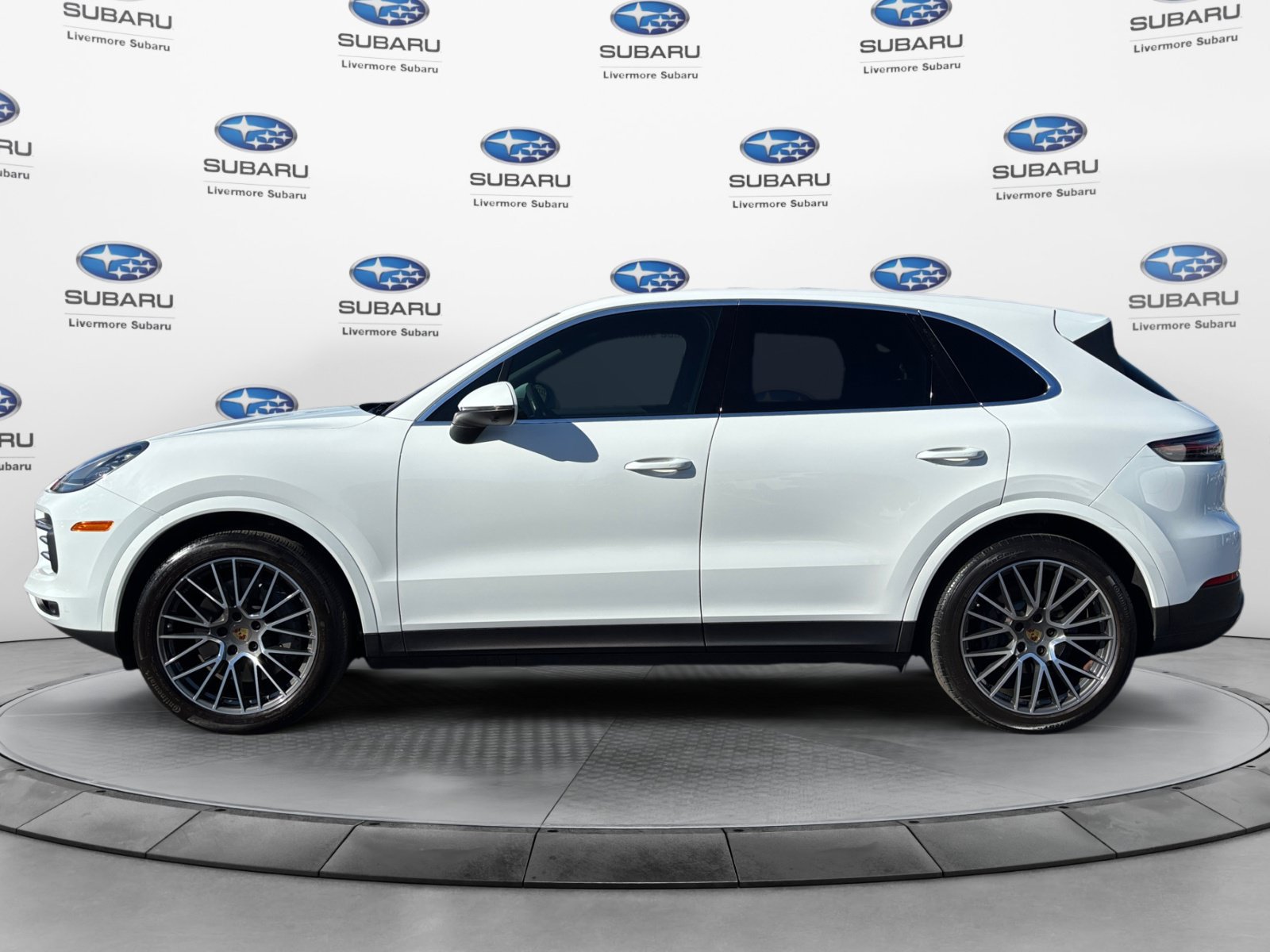 Used 2020 Porsche Cayenne S AWD/4WD image 3